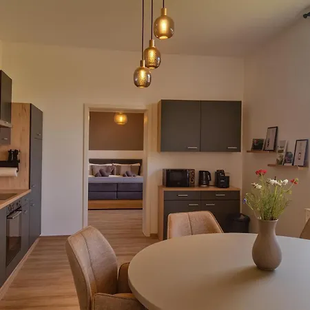 Luxus - Perfekt Fuer Familien & Gruppen - Zentrale Lage & Parkplatz *