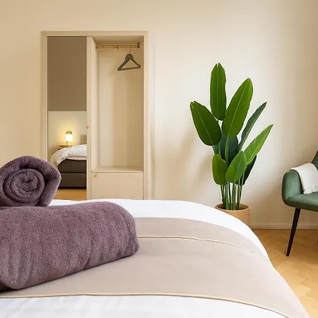 Luxus - Perfekt Fuer Familien & Gruppen - Zentrale Lage & Parkplatz