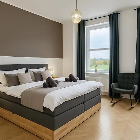 Luxus - Perfekt Fuer Familien & Gruppen - Zentrale Lage & Parkplatz *