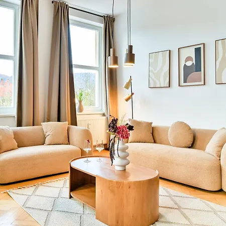 Apartman Premium Feelgood Gruppenapartments Fuer Familien & Freundesgruppen - Urlaub Im Kurort In Zentraler Lage Deutschlands Bad Sooden-Allendorf