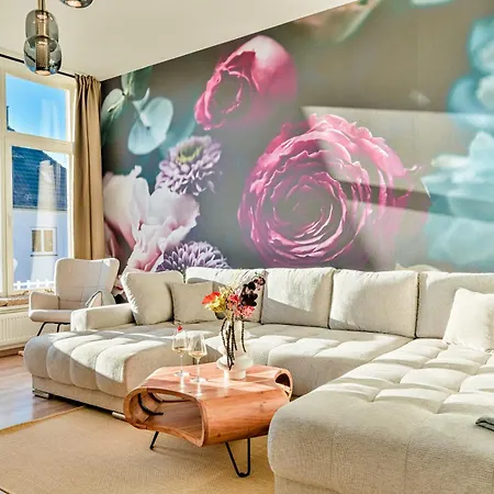 Luxus - Perfekt Fuer Familien & Gruppen - Zentrale Lage & Parkplatz