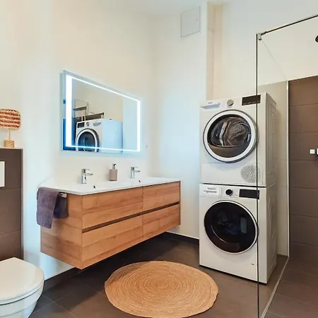 Luxus - Perfekt Fuer Familien & Gruppen - Zentrale Lage & Parkplatz Appartamento *