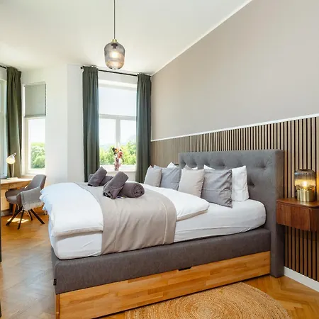Feelgood Premium Gruppenapartments Fuer Familien & Freundesgruppen - Urlaub Im Kurort In Zentraler Lage Deutschlands