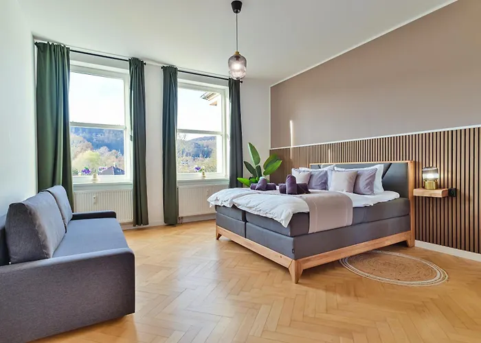 Luxus - Perfekt Fuer Familien & Gruppen - Zentrale Lage & Parkplatz Apartman