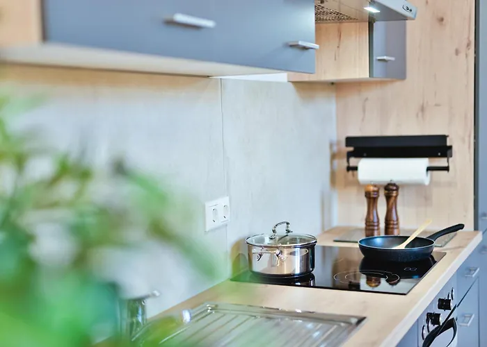 Luxus - Perfekt Fuer Familien & Gruppen - Zentrale Lage & Parkplatz Apartman